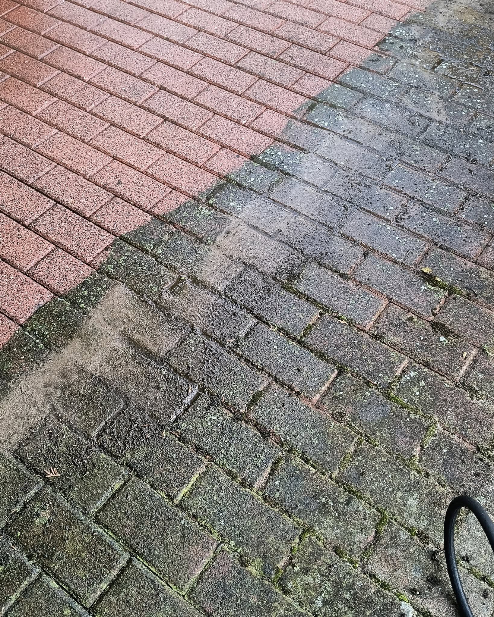 Kostka brukowa przed i po czyszczeniu ciśnieniowym